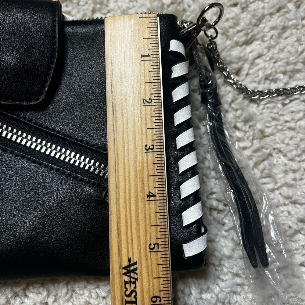 BCBG AUBRY CROSSBODY BAG NWT - Picture 15 of 16